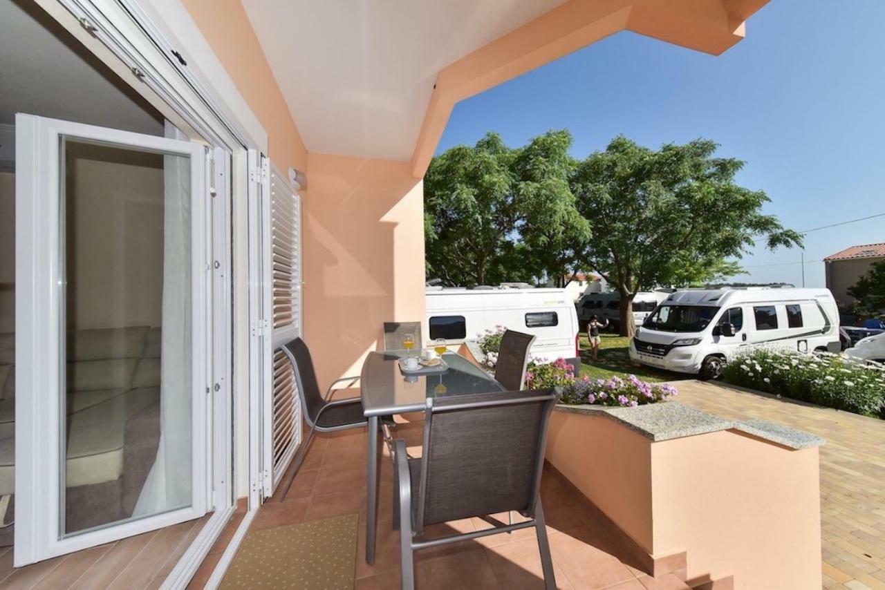 Apartments Medanic - Private Pool Privlaka  Exterior foto